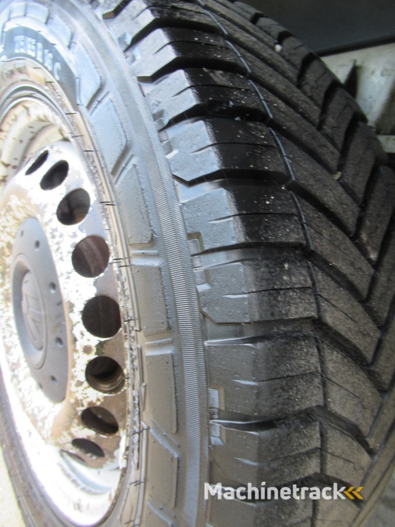 Volkswagen Transporter T5 2.5 TDI 96KW 340 DOKA Dubbelcabine