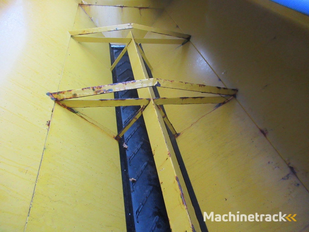 NIDO STRATOS B50-42 VCLN-490 5M3 + 2.200L HYDRO Salzstreuer Saltspreader Zoutstrooier