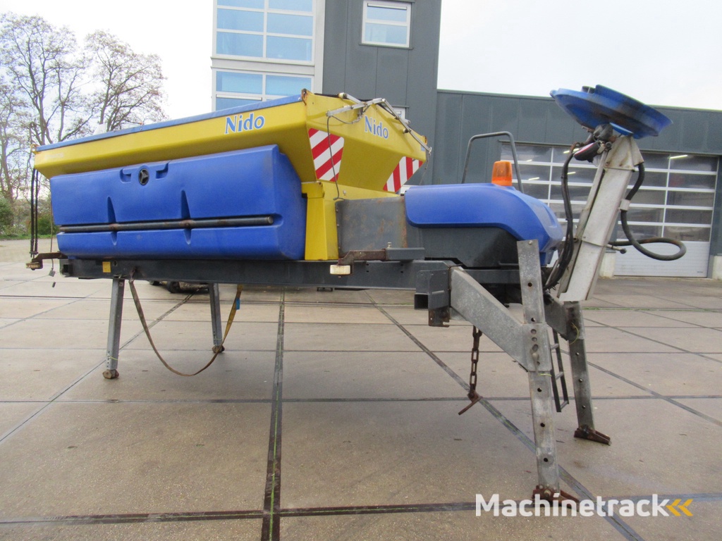 NIDO STRATOS B50-42 VCLN-490 5M3 + 2.200l HYDRO Salzstreuer Saltspreader Zoutstrooier