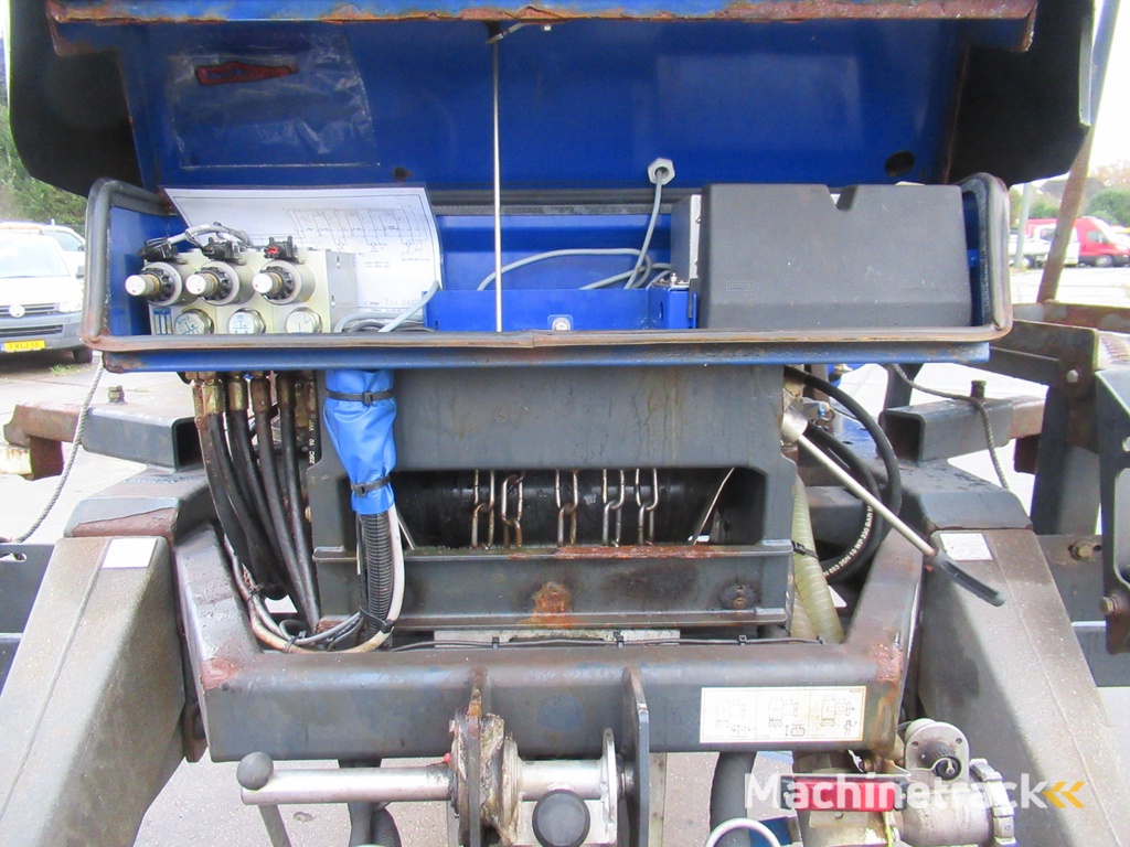 NIDO STRATOS B50-42 VCLN-490 5M3 + 2.200l HYDRO Salzstreuer Saltspreader Zoutstrooier