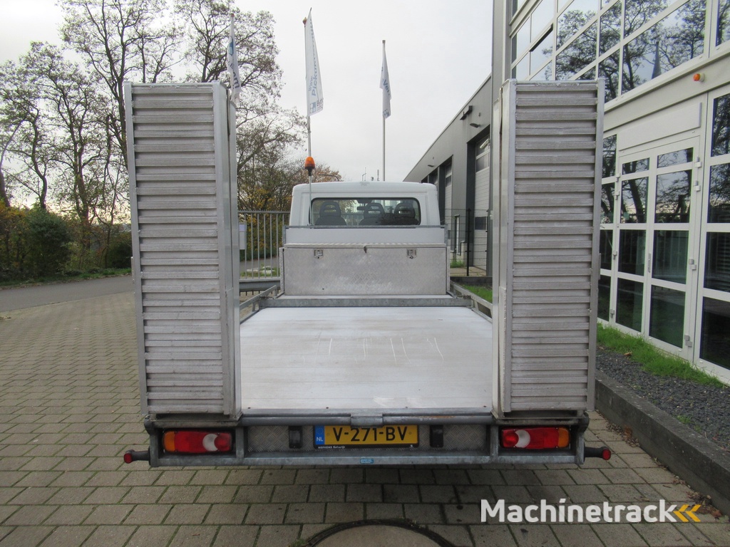Peugeot Boxer 335 2.0 HDI 96KW L4 Oprijwagen Machinetransporter