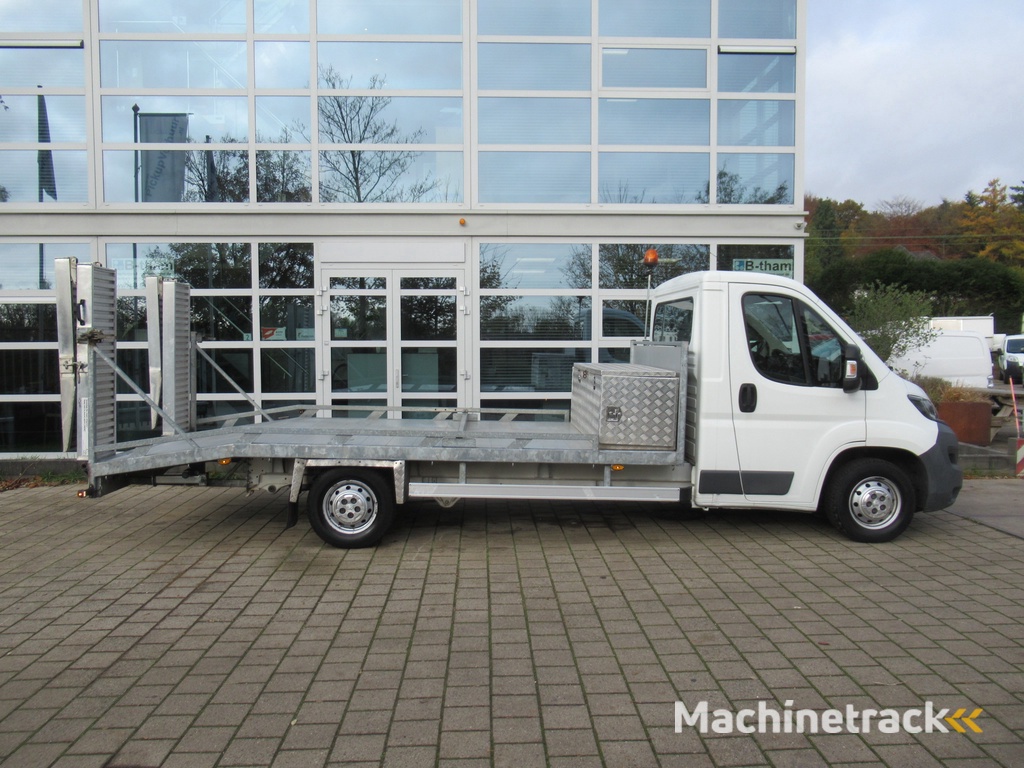 Peugeot Boxer 335 2.0 HDI 96KW L4 Oprijwagen Machinetransporter