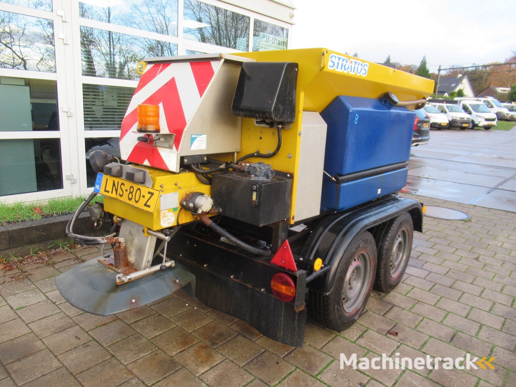 NIDO Stratos B11-18 AWAXN 1,1M3 + 500 L Zoutstrooier Saltzstreuer