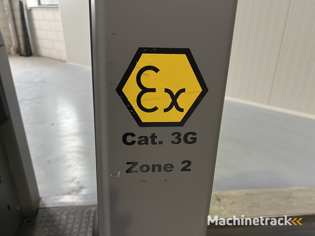 ECE 310 - Atex EX 3G / Zone 2  !! NEW battery !!