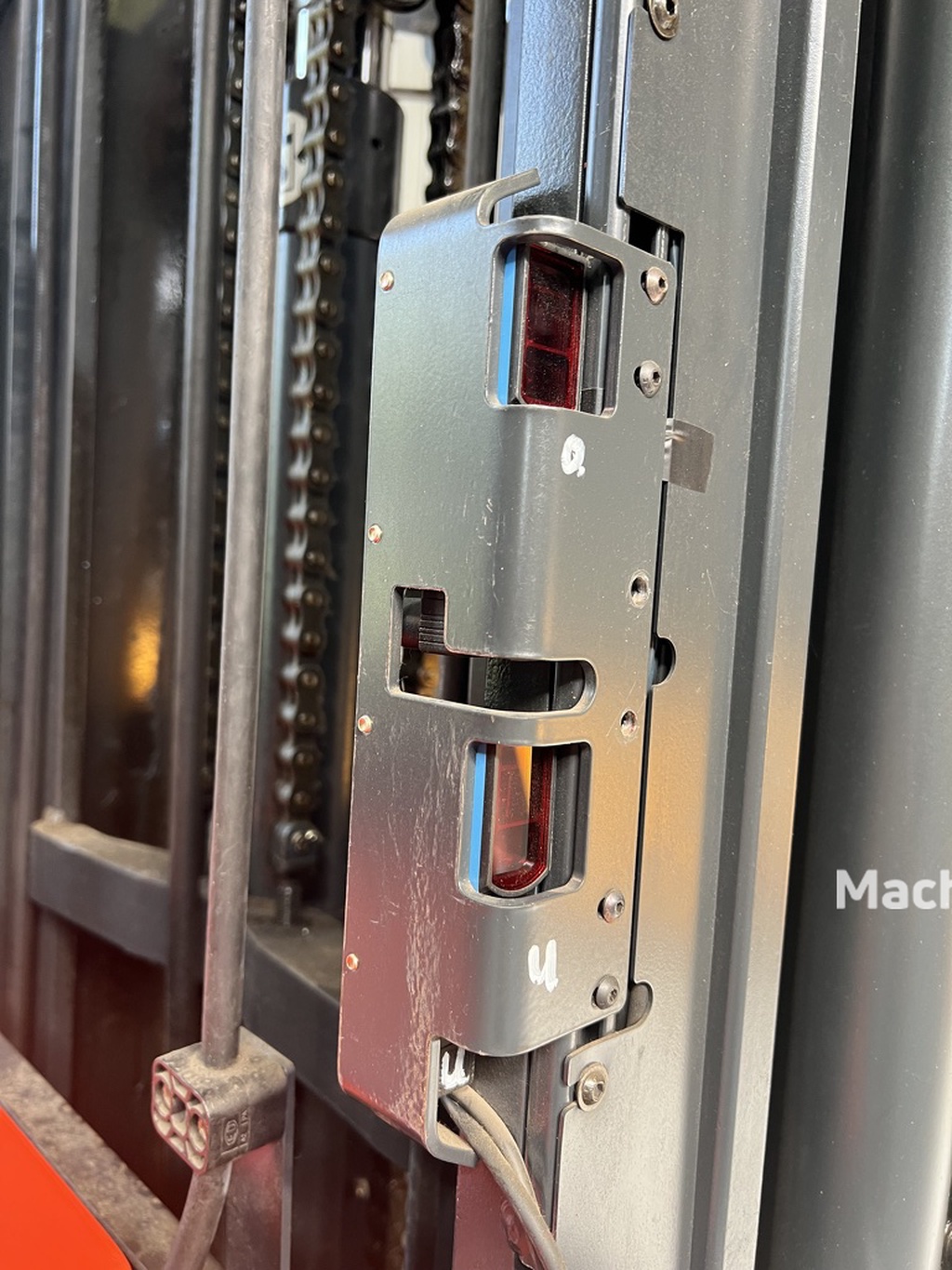 V ( 5213 ) - Wire Guidance !! PSA !! Triplex FFL !!