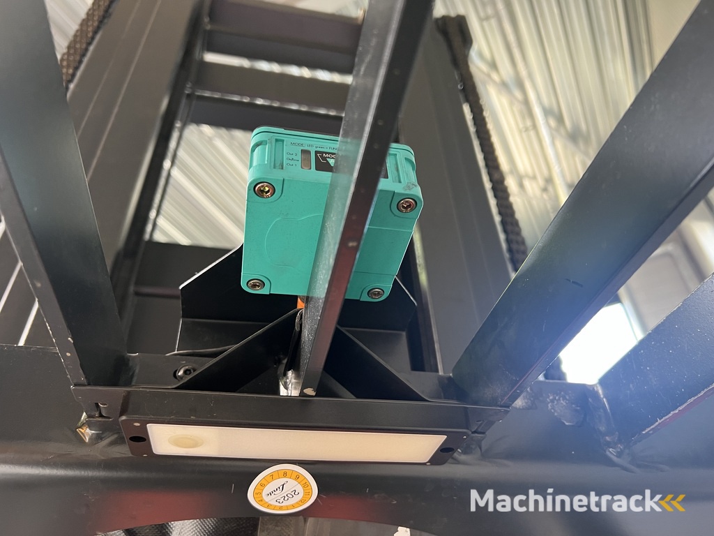 V ( 5213 ) - Wire Guidance !! PSA !! Triplex FFL !!