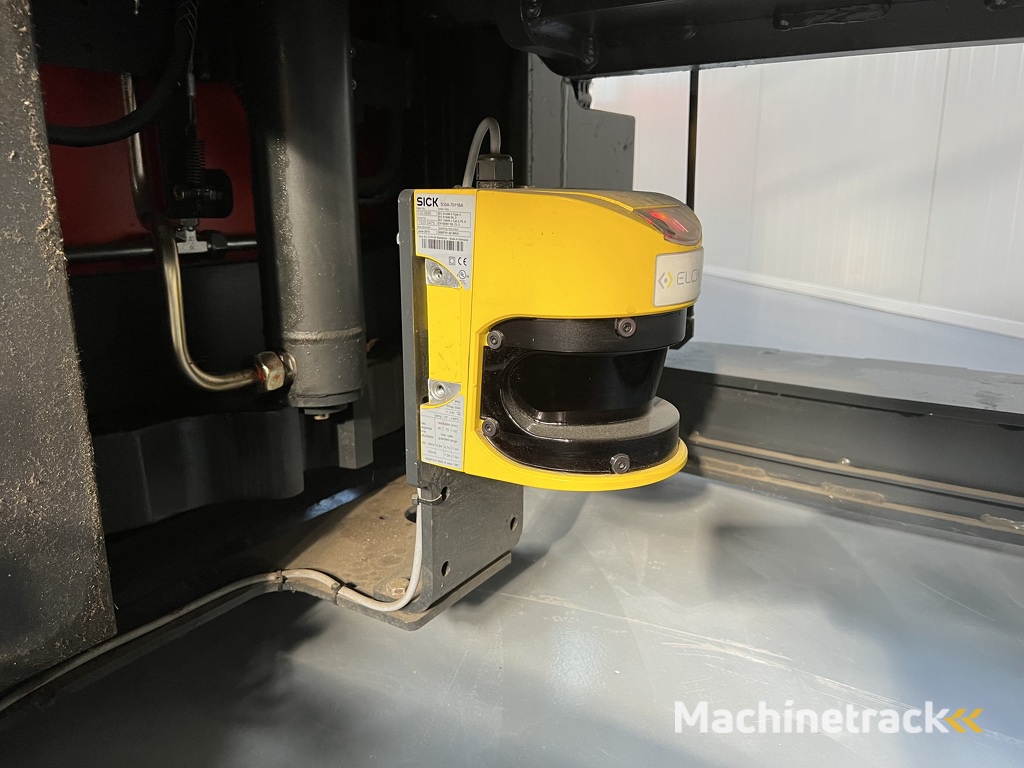 V ( 5213 ) - Wire Guidance !! PSA !! Triplex FFL !!