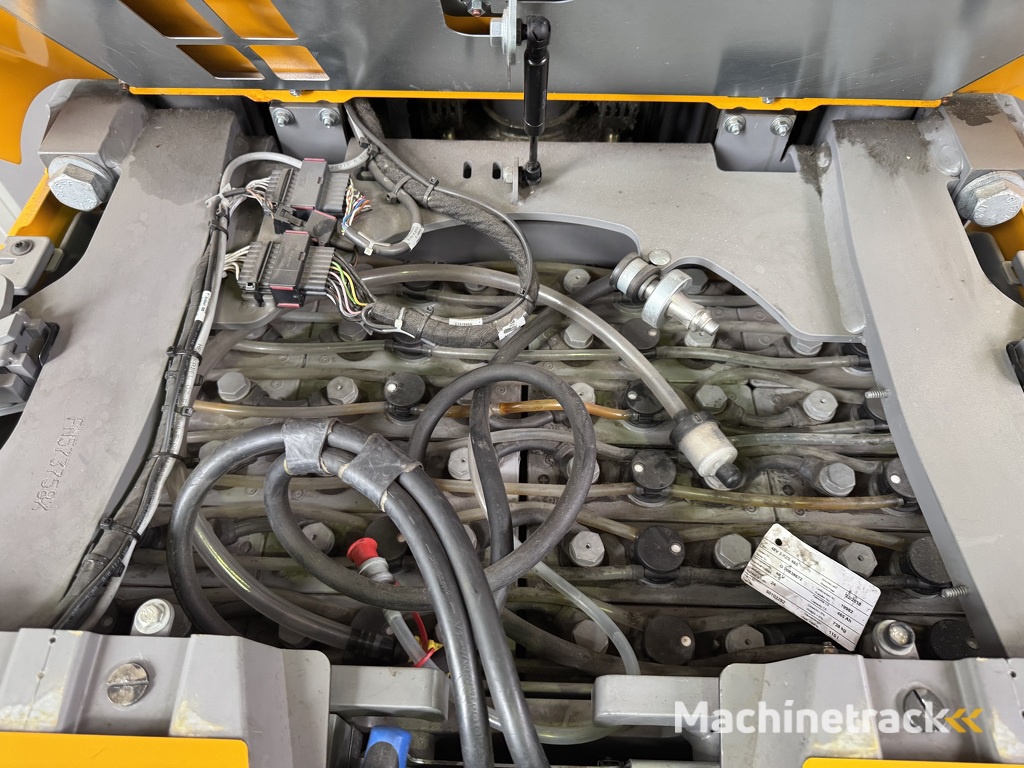 EKS 210 - Wire Guidance !! PSA !! DOUBLE steering !! Triplex FFL