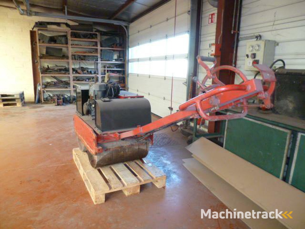 Ammann COMPACTEUR-A-MAIN