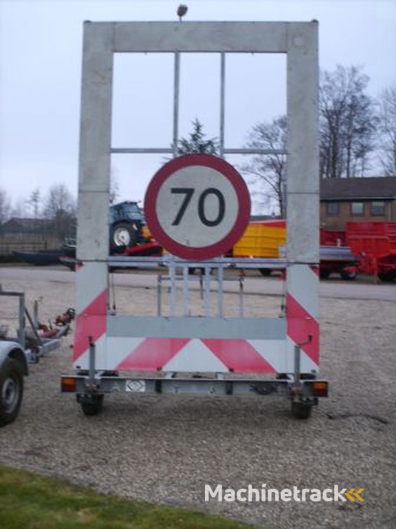 N2921 Verkeersgeleidingswagens