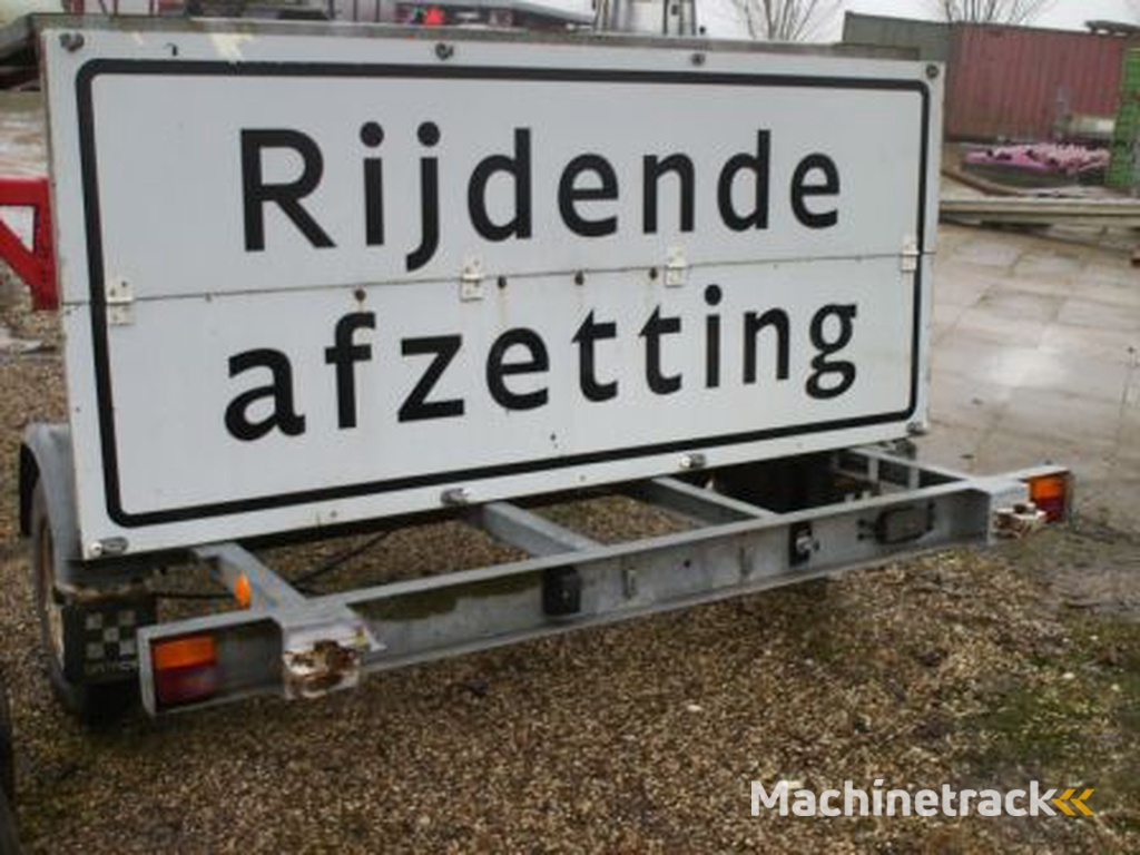 N2921 Verkeersgeleidingswagens