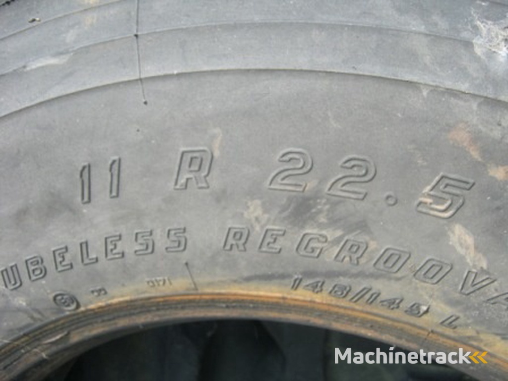 Band gebruikt 95% 11R 22.5 S1000