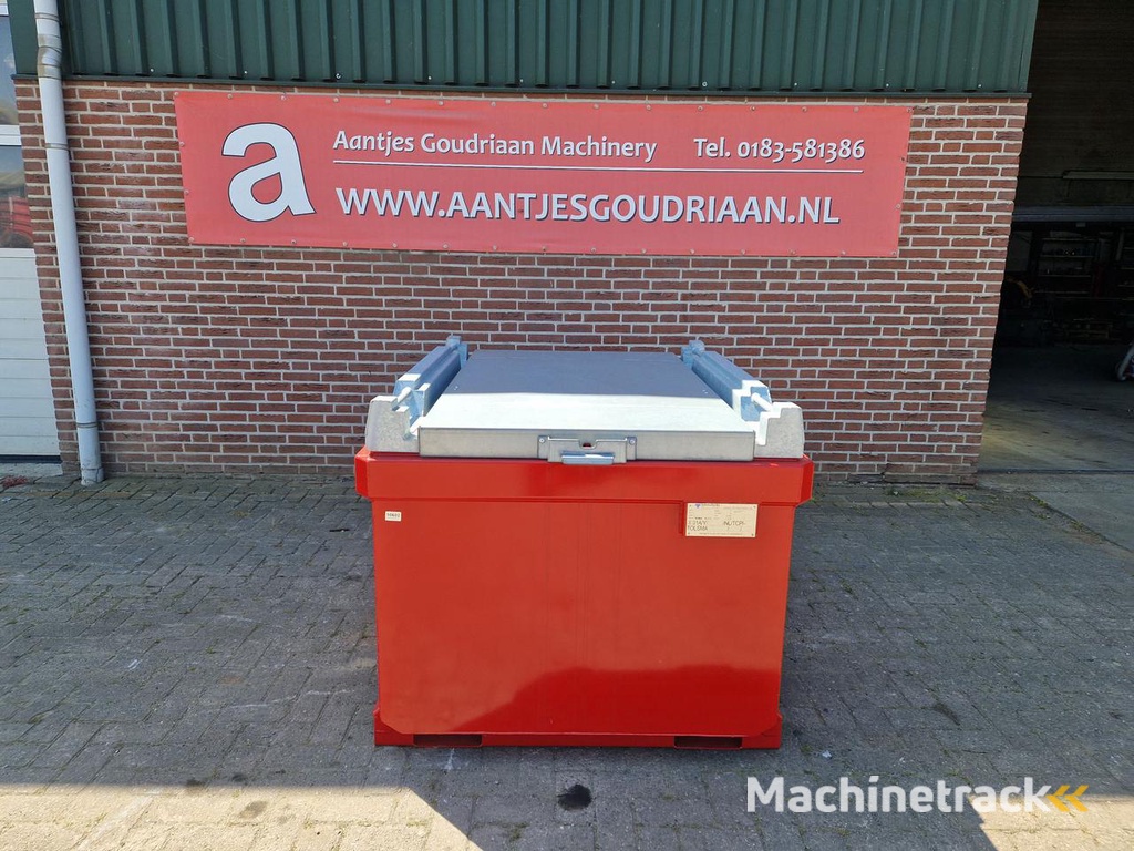 Diesel tank/ IBC 700 liter