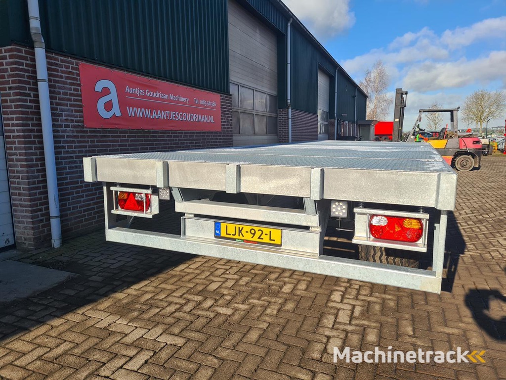 Verzinkte materiaalwagen