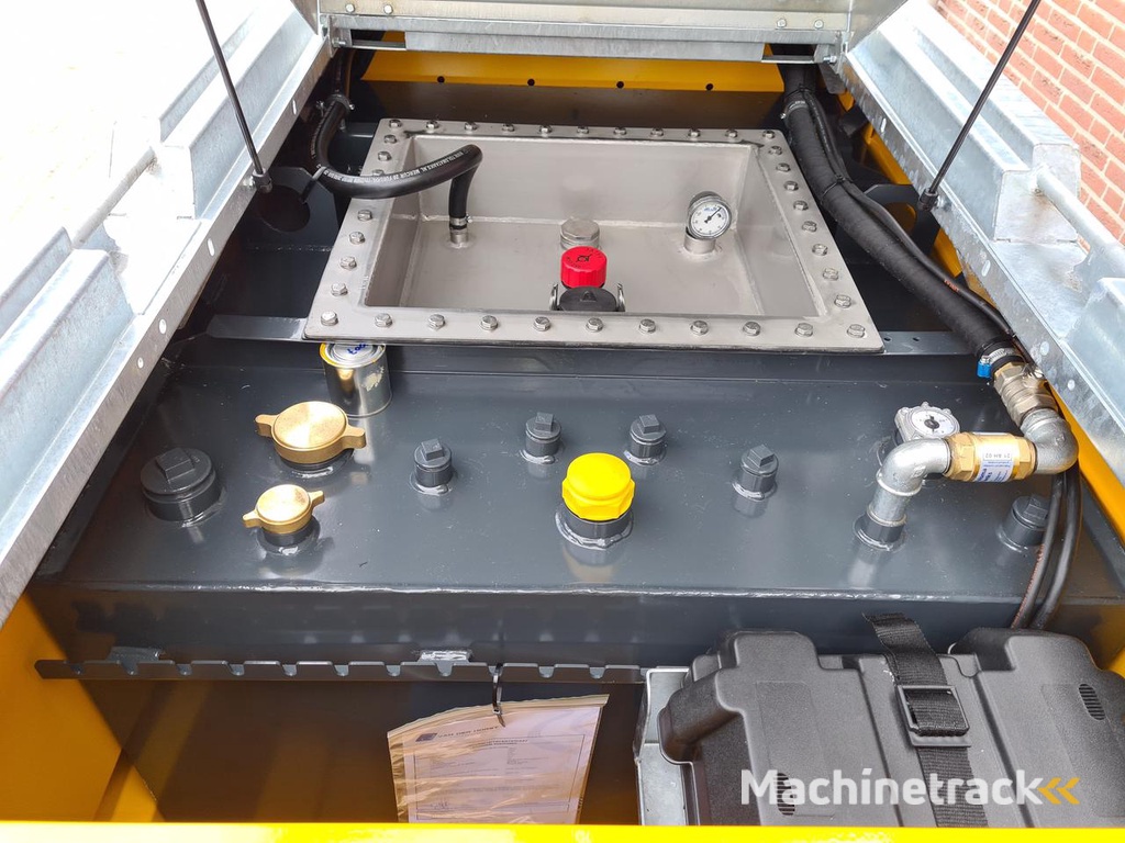 Tankwagen snelverkeer tandemas