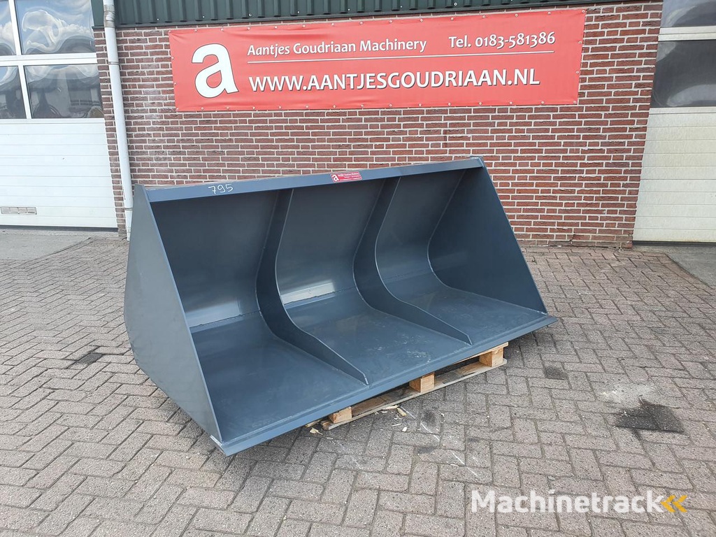 AGM volumebak 925 liter