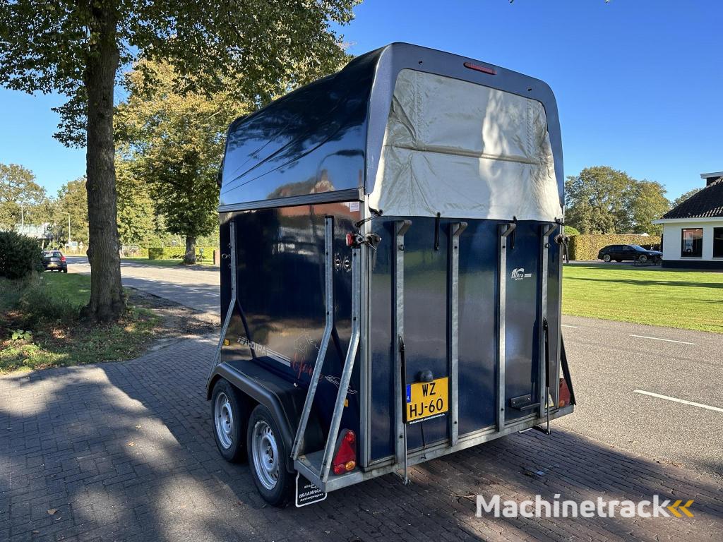 Hotra PT2006 volpolyester zadelkamer 3 reml