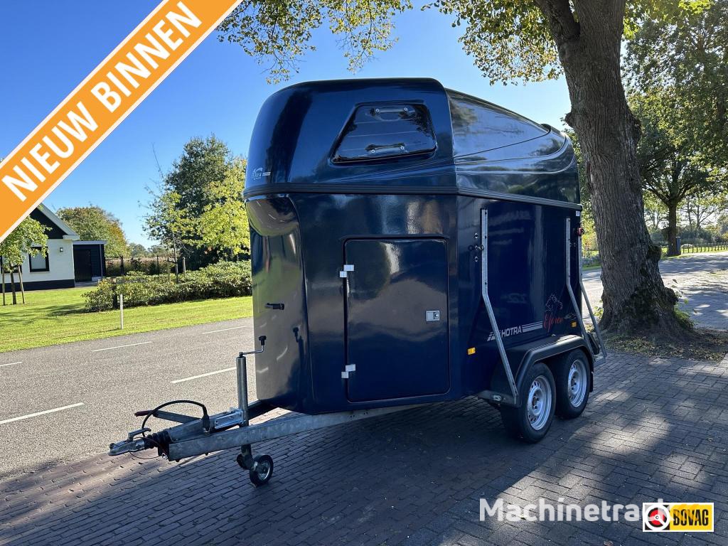 Hotra PT2006 volpolyester zadelkamer 3 reml