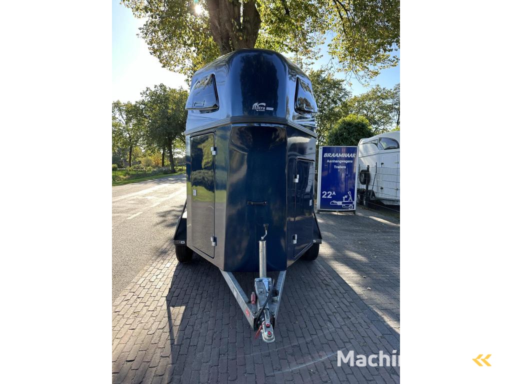 Hotra PT2006 volpolyester zadelkamer 3 reml