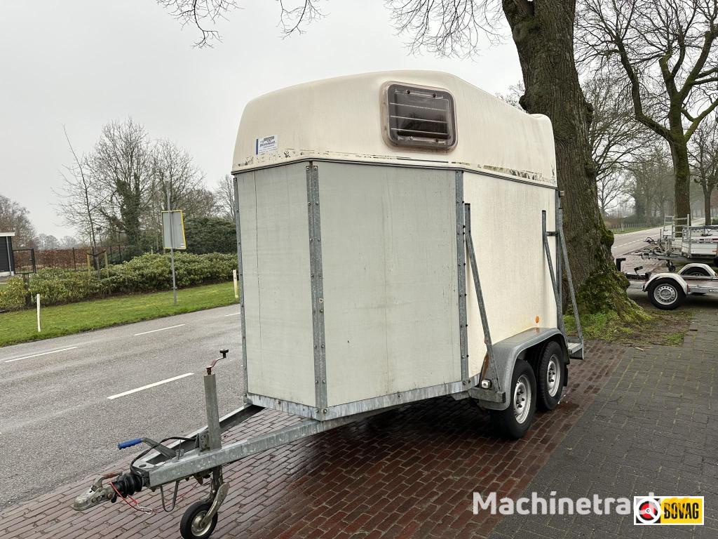Henra Couronne 2 paards trailer