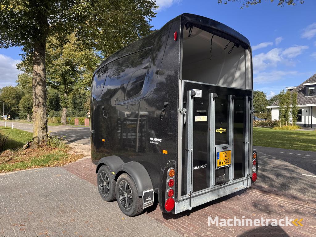 Humbaur Maximus 2700kg luxe trailer!