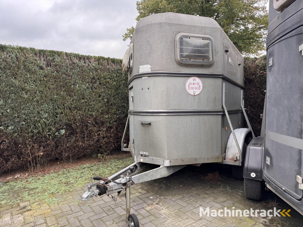 Braamhaar paardentrailers te koop!!!