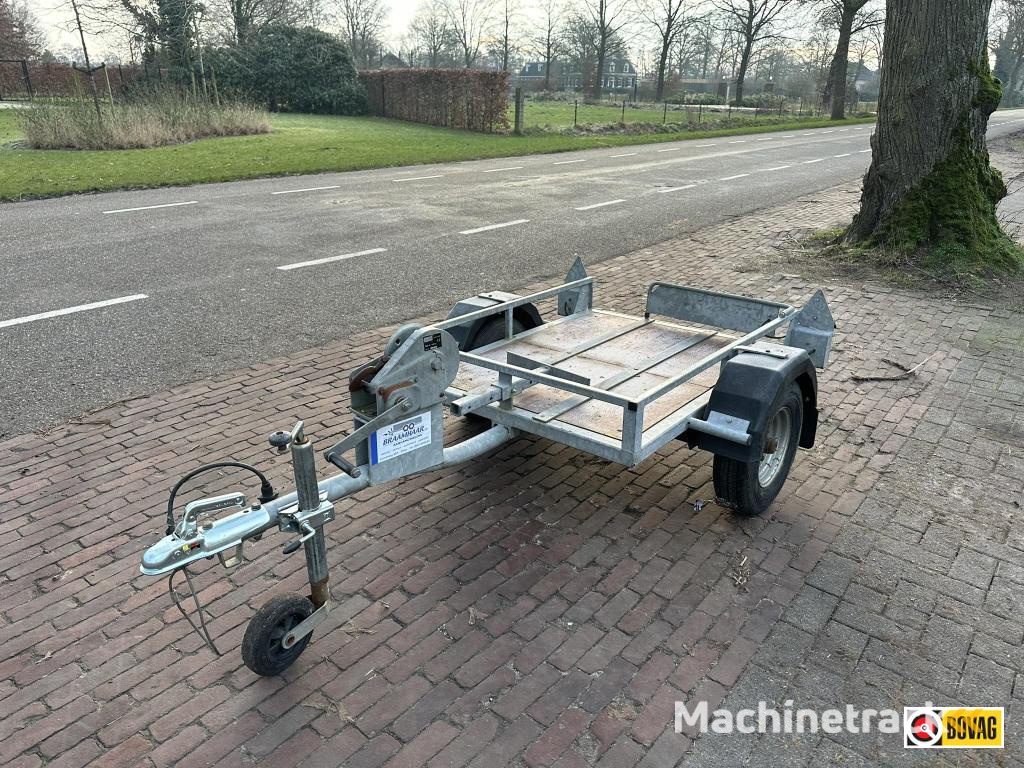 Braamhaar revo trilplaat trailer