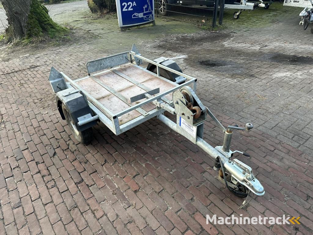 Braamhaar revo trilplaat trailer