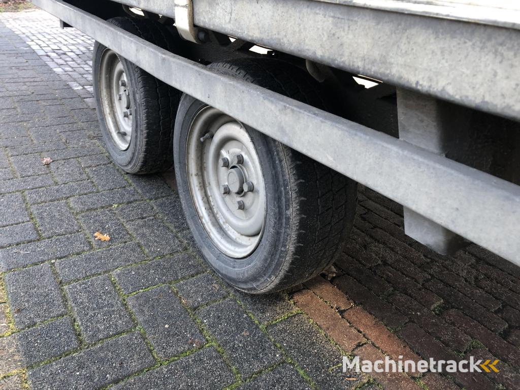 Hulco Medax-2 plateauwagen tandemasser