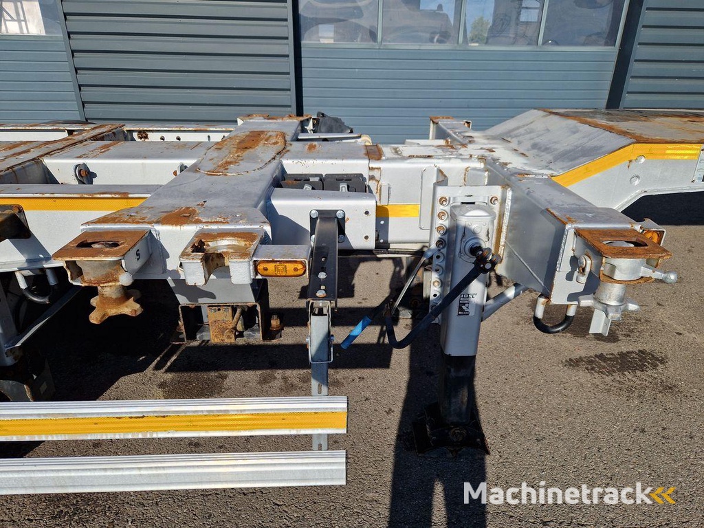 Lecitrailer PORTE CONTENEURS MULTI POSITIONS