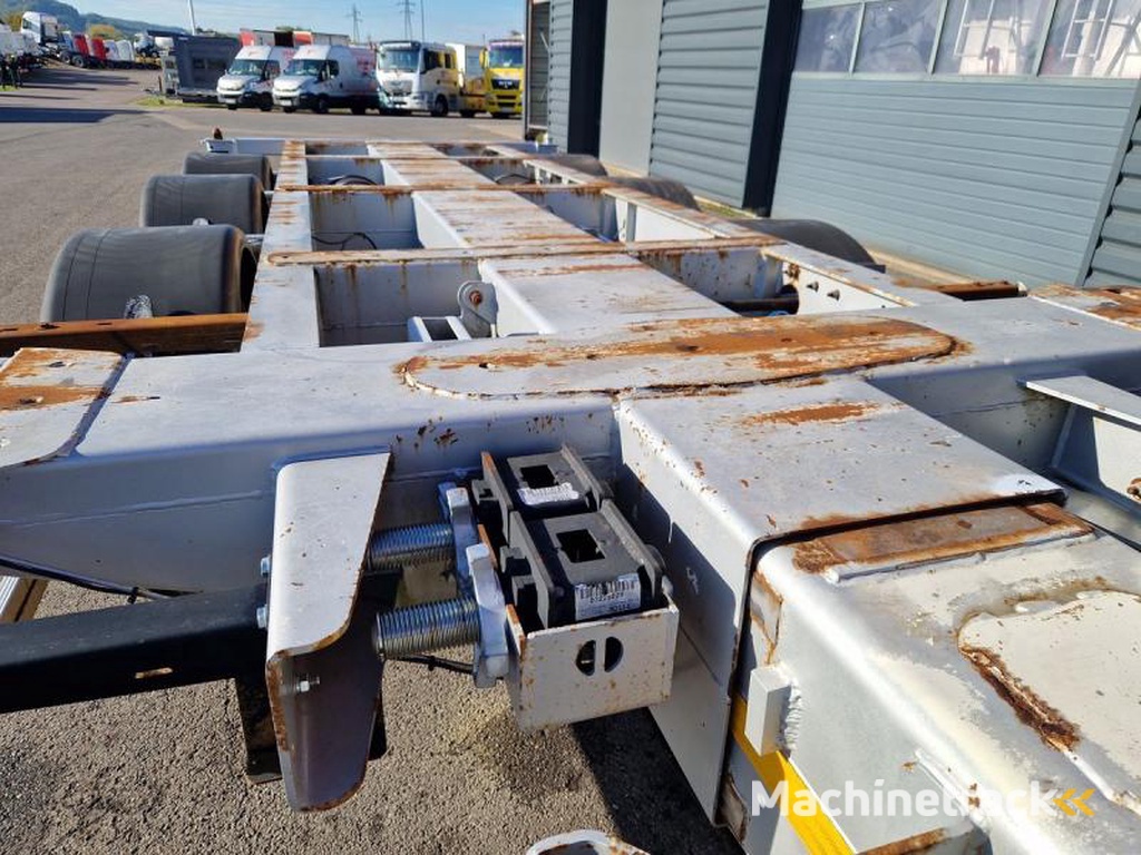 Lecitrailer PORTE CONTENEURS MULTI POSITIONS