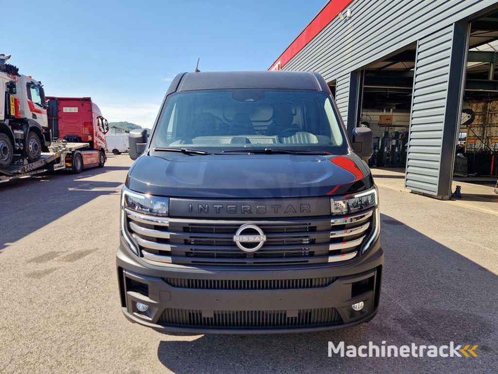 Nissan Interstar