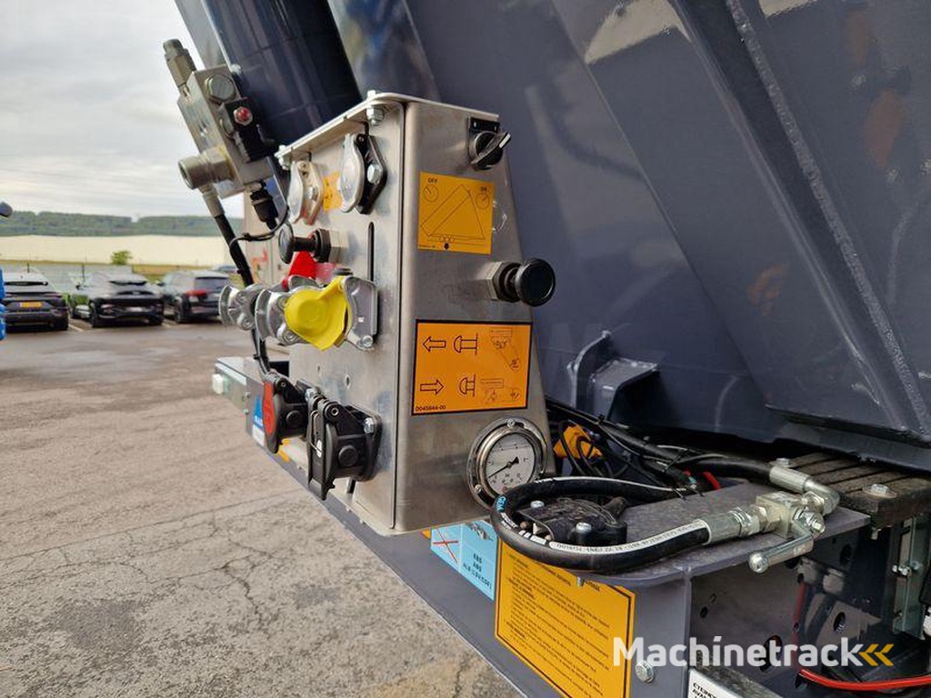 Marrel CARGOTRACK 26m3 PORTE HYDRAULIQUE