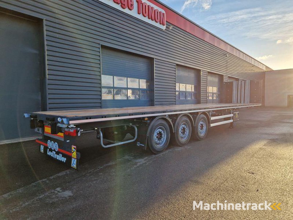 Lecitrailer PLATEAU TWISTLOCKS