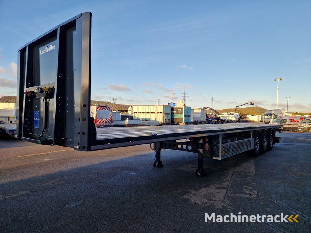 Lecitrailer PLATEAU TWISTLOCKS