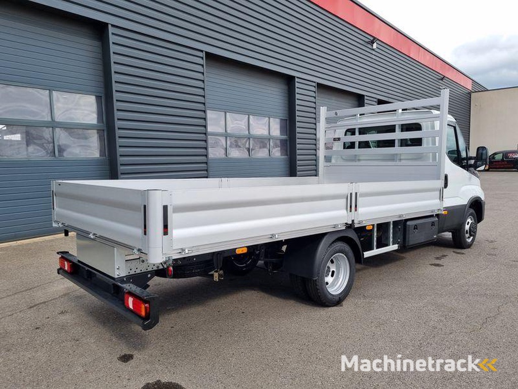 Iveco DAILY-35-180-PLATEAU-4.40m