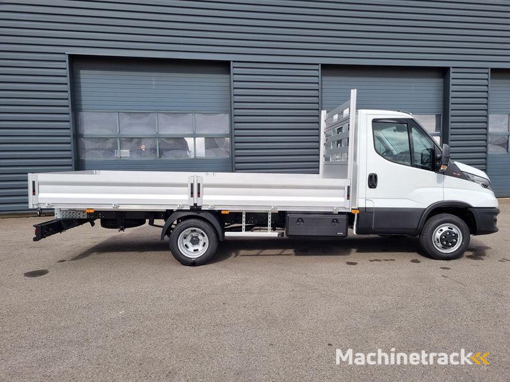 Iveco DAILY-35-180-PLATEAU-4.40m
