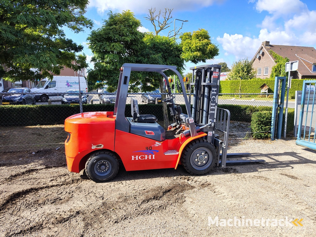 HEFTRUCK 4 TON DIESEL, DEMO/NIEUW!!!!