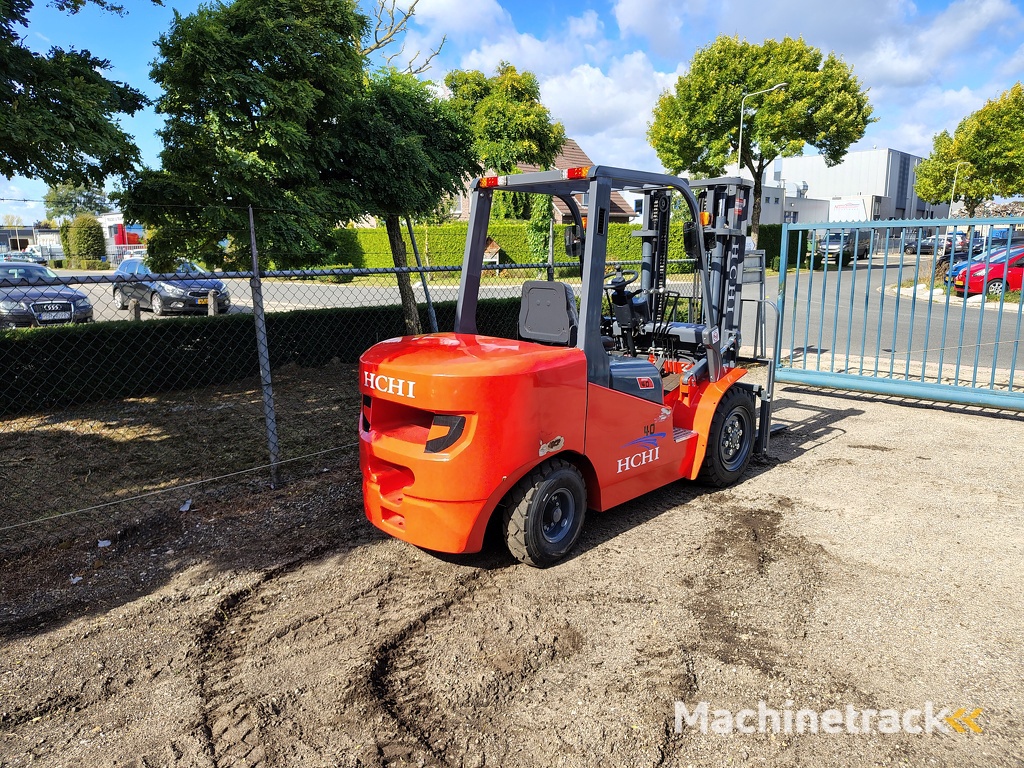 HEFTRUCK 4 TON DIESEL, DEMO/NIEUW!!!!