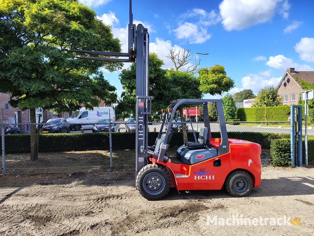 HEFTRUCK 4 TON DIESEL, DEMO/NIEUW!!!!