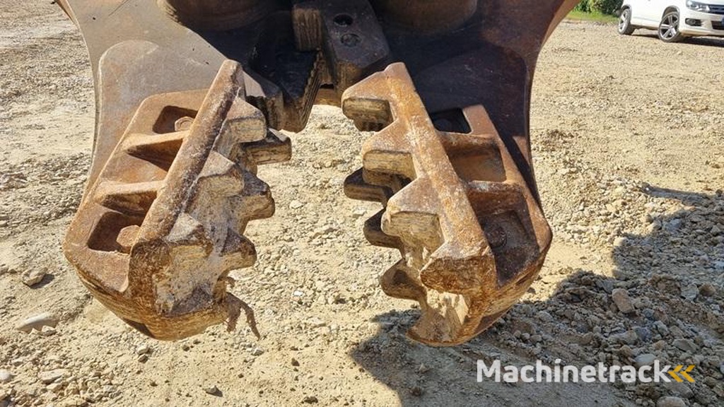 Rammer RD18-pour-pelle-20-à-30-tonnes