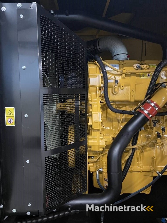 CAT DE715GC - 715 kVA Stand-by Generator - DPX-18224