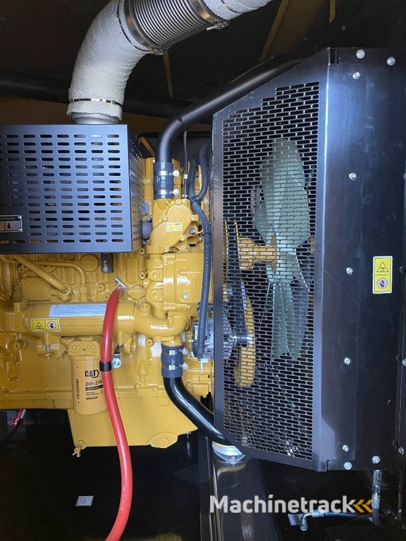 CAT DE715GC - 715 kVA Stand-by Generator - DPX-18224