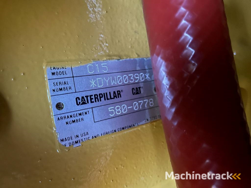 CAT DE715GC - 715 kVA Stand-by Generator - DPX-18224