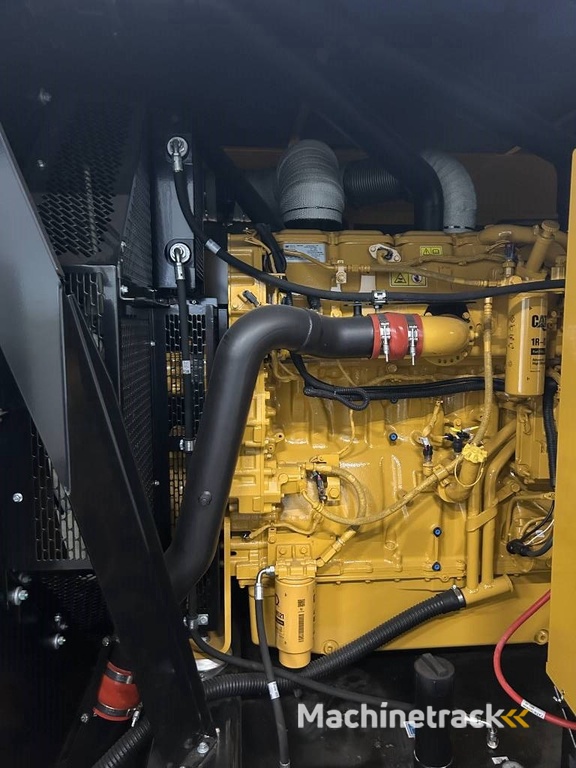 CAT DE850E0 - C18 - 850 kVA Generator - DPX-18032
