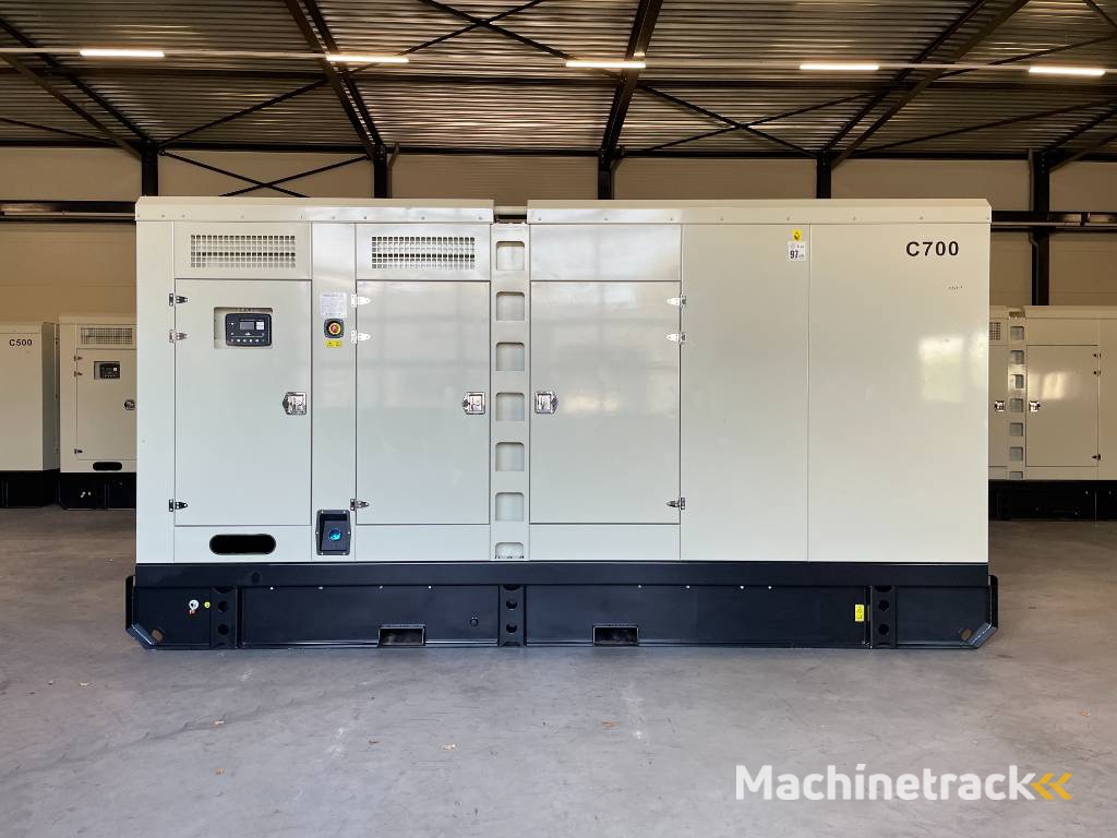 Cummins KTAA19-G6A - 700 kVA Generator - DPX-19848
