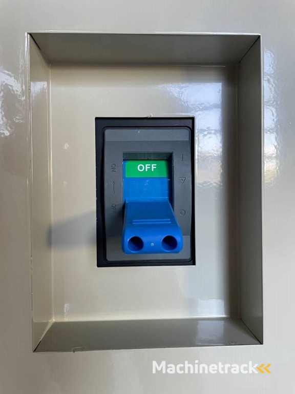 Cummins KTAA19-G6A - 700 kVA Generator - DPX-19848