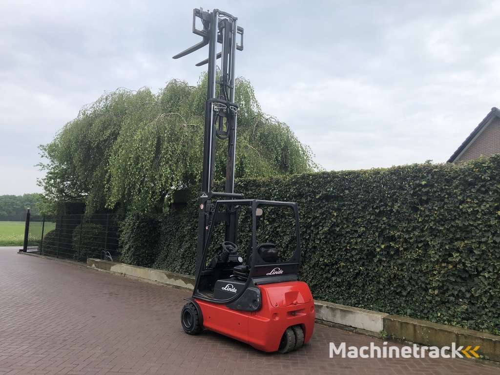 Linde E18 bj 2006 triplo sideshift