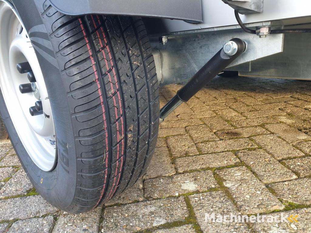 Blomert Nairobi ALU 2 paards met zadelkamer