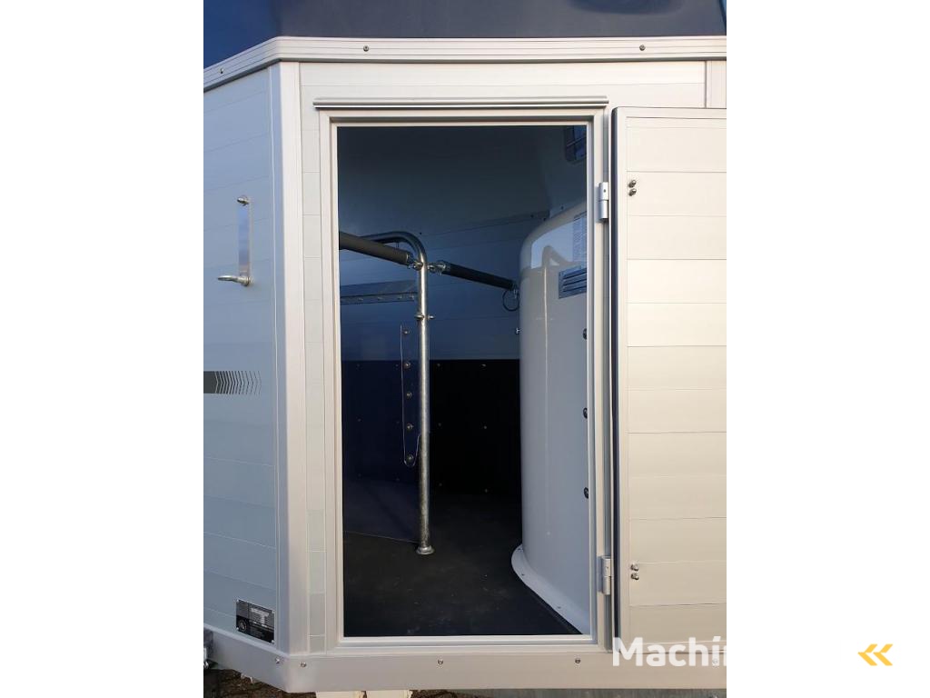 Blomert Nairobi ALU 2 paards met zadelkamer